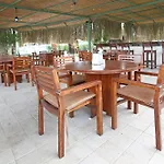 Velena Hotel *