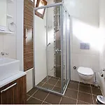 Hotel Velena *