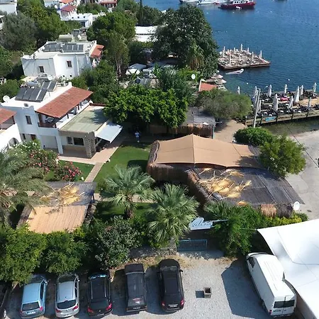Hotel Velena *